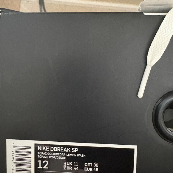 Brand new Nike day break size 12 - Picture 5 of 5